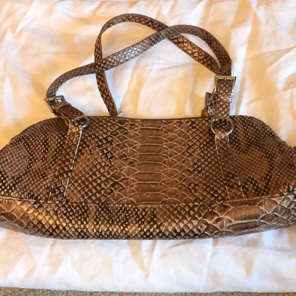 Bisou Bisou Michele Bohot